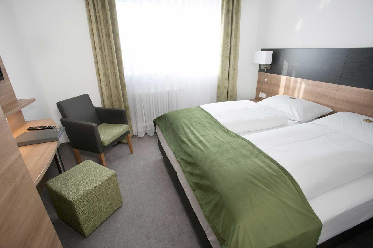 Hotel Kern garni Walddorf  Exteriör bild